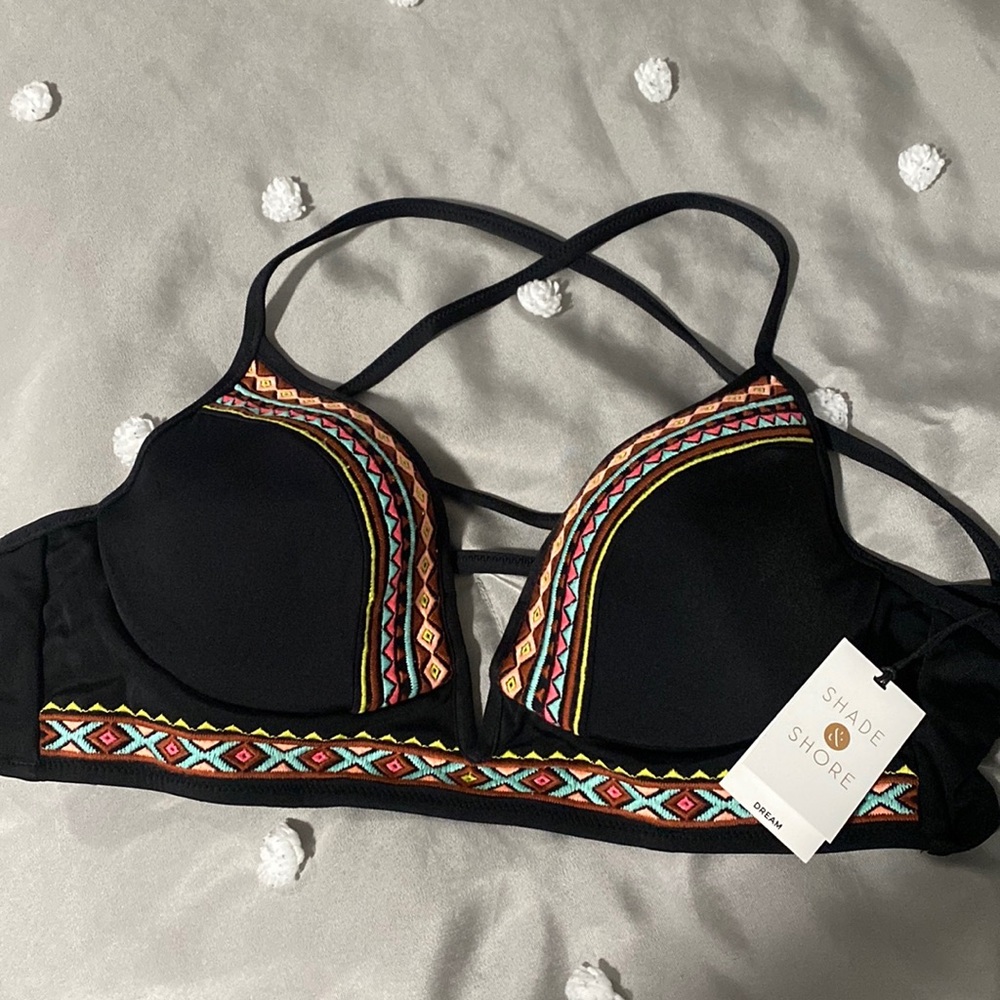 Bathing suite top size 34B *NEW*